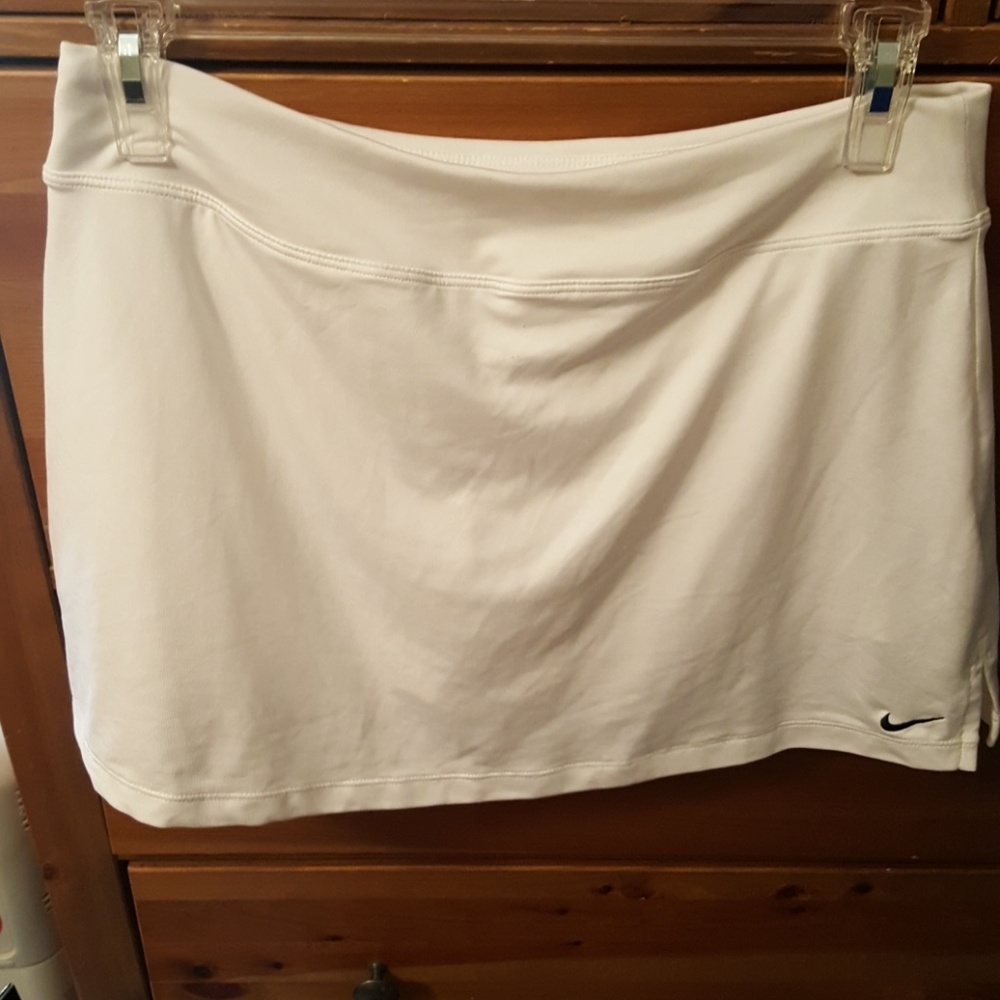 Nike tennis skort